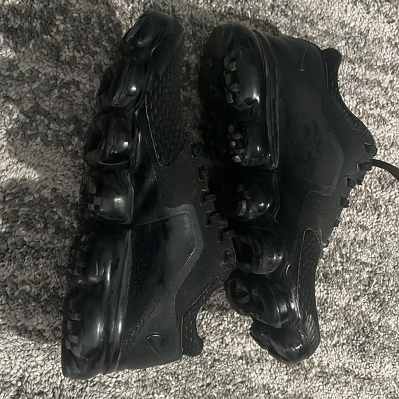 All black Nike Vapor Max size big kids or size 8 women’s. - Picture 3 of 7